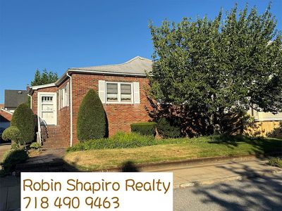 463 132nd Bch, Rockaway Park, NY, 11694