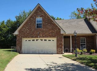 2303 Keegan Dr, Murfreesboro, TN 37130
