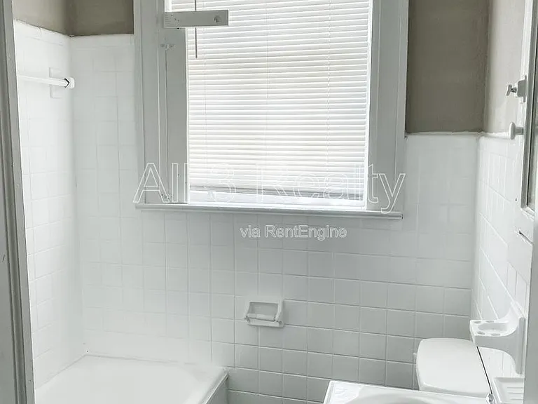 2243 Madison Ave #B — Photo 6