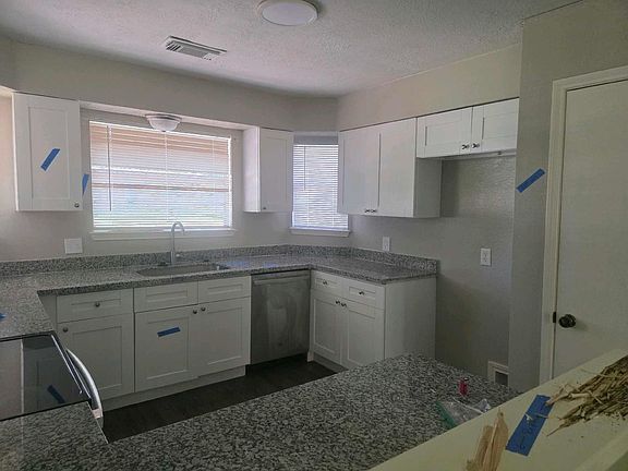 2nd image of 5006 Timber Ridge St