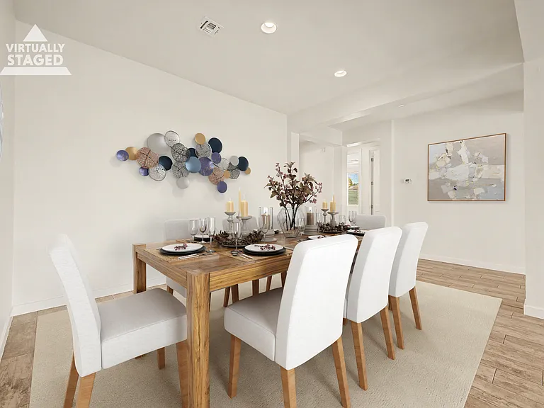 Staged Formal Dining