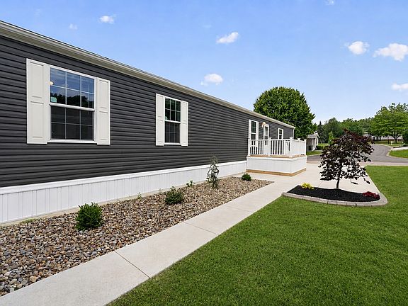 Exterior Image-2-MANSION 71 Fohl Village