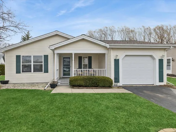 1810 Paddock Ct, Grayslake, IL 60030