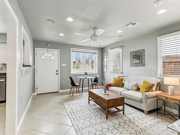4th image of 3018 Robert St