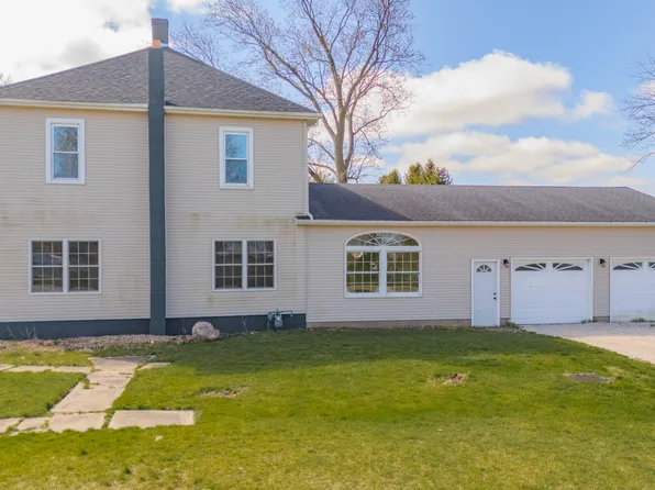 208 W Monroe St, Dana, IL 61321