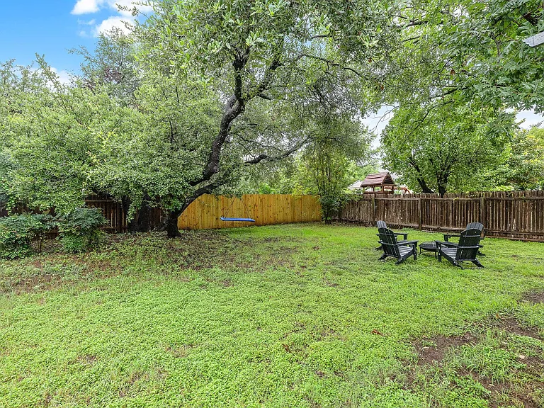2109 Kimra Ln — Photo 19