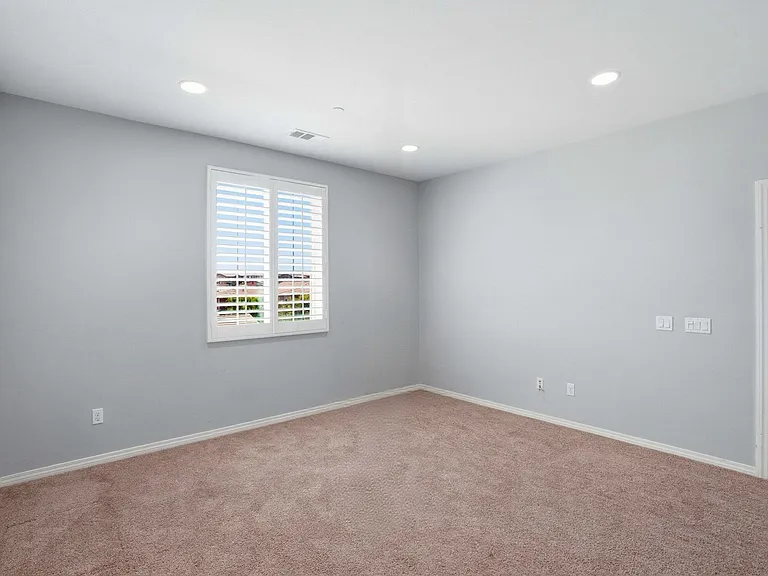 24545 Rosette Ln — Photo 42