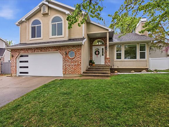 2nd image of 7975 S Showcase Ln