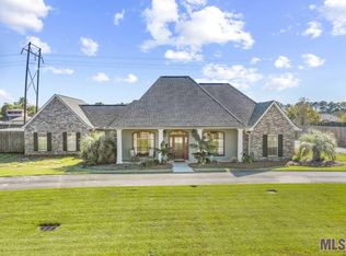 9822 Pine Cone Ln, Denham Springs, LA 70726