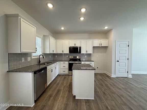 2nd image of 37 Raven Rock Place