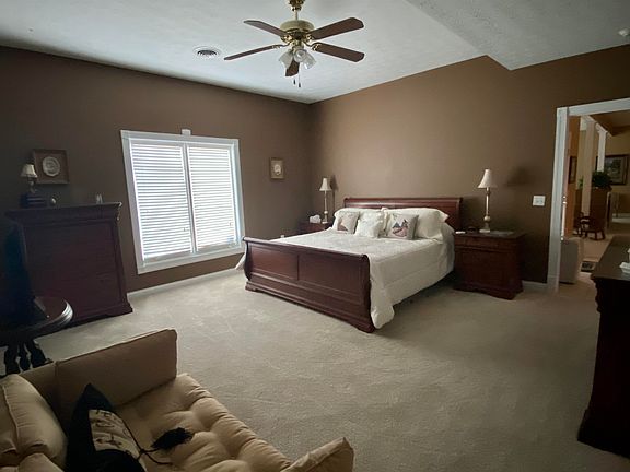 4th image of 247 Longwood Rd