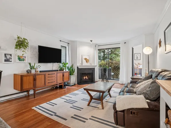 2925 Glen Dr #410, Coquitlam, BC V3B 7H9