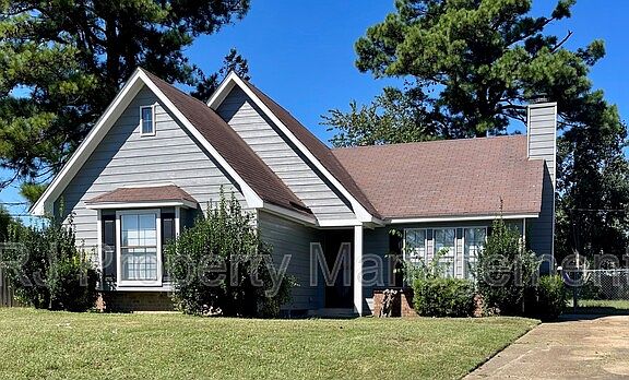 2nd image of 4721 Stoney Hill Dr