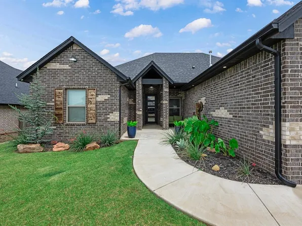 11625 NW 104th St, Yukon, OK 73099