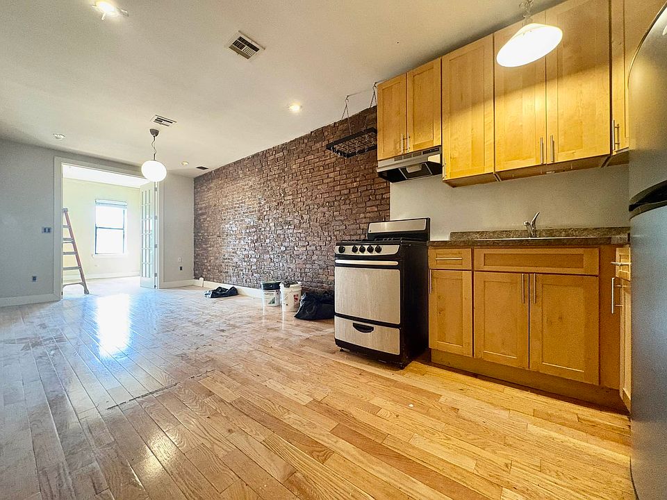 1st image of 673 Classon Ave APT 4L