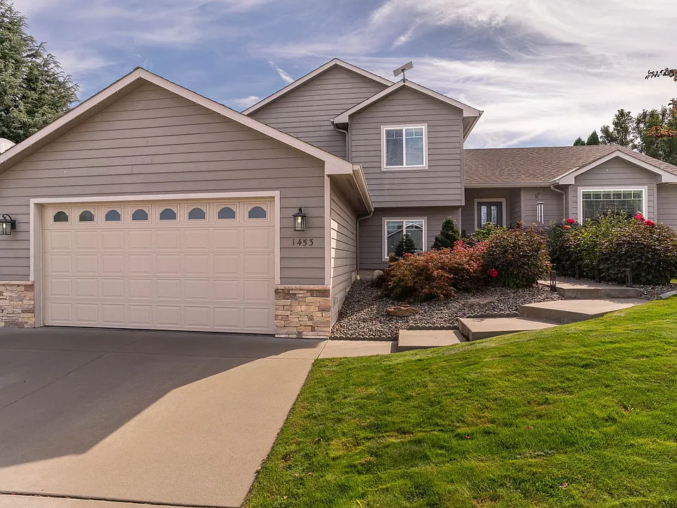 1453 Copper Loop