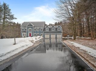 88 Cumberland Rd, North Yarmouth, ME 04097