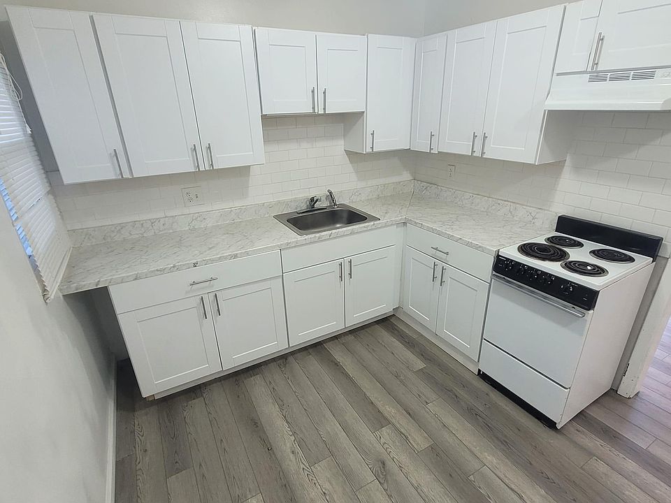 1st image of 1407 Colony Park Dr #B8
