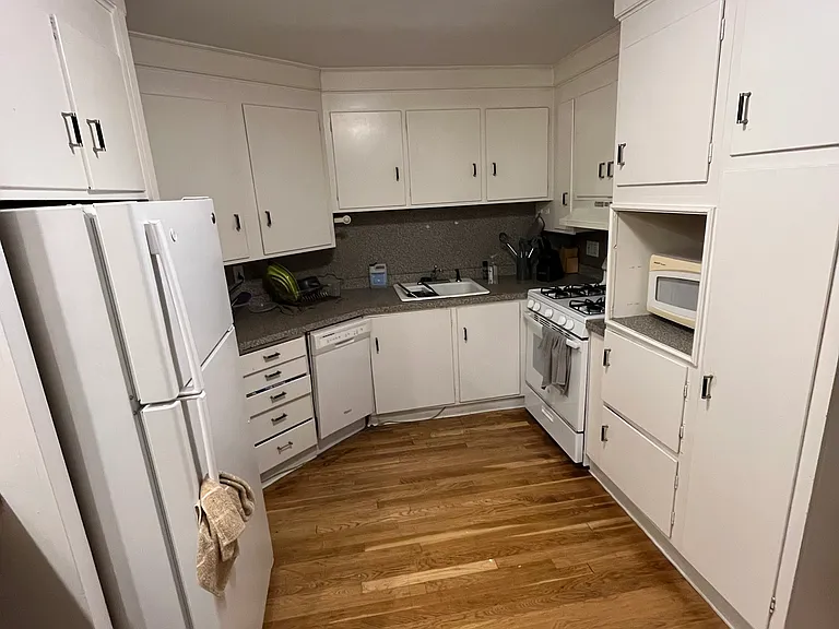 290 Commonwealth Ave #A — Photo 2