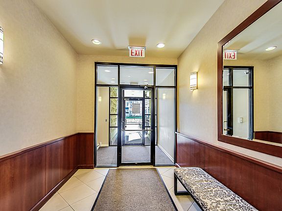 3rd image of 1250 S Indiana Ave APT 1212