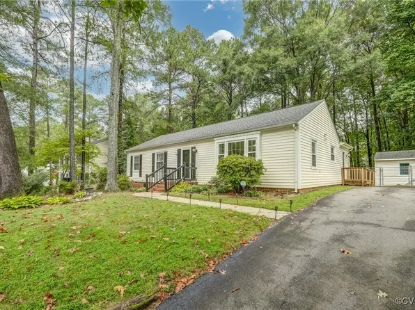 2811 McManaway Dr, Midlothian, VA 23112