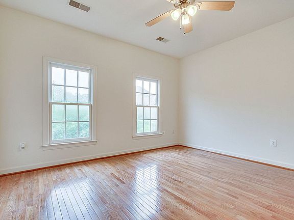 4th image of 12729 Lady Somerset Ln
