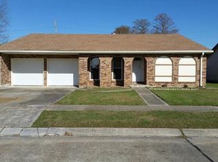 3908 Post Dr, Harvey, LA 70058