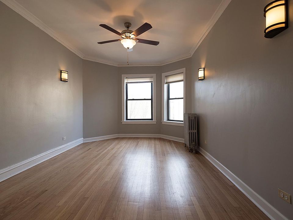 1st image of 1433 W Carmen Ave APT 3F
