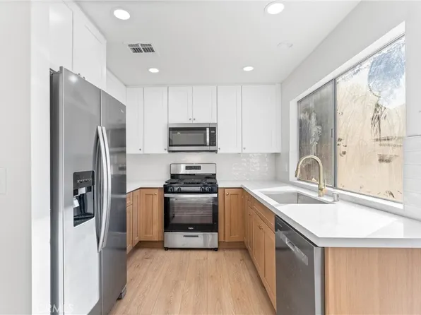 346 W Indian Dunes Ln, Azusa, CA 91702