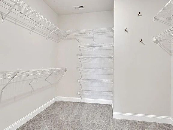 5th image of 22 Hasbrook Ln