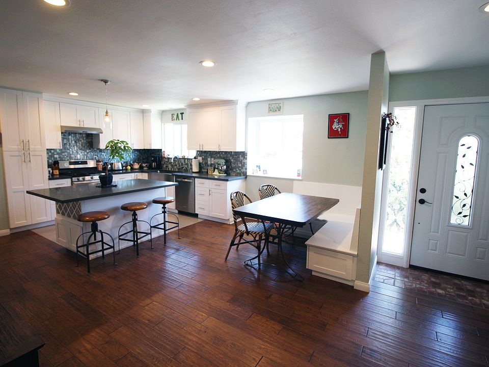 1st image of 71 Teasdale St