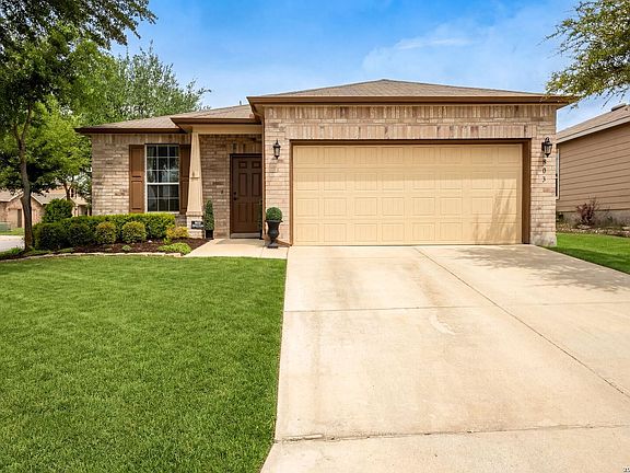 3rd image of 803 Cowhide Dr