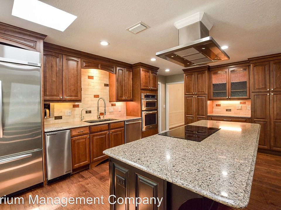 1st image of 103 Thistlewood Cir