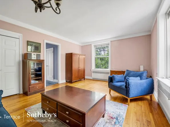 68-10 108th Street image 4 of 20