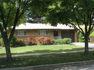 610 Patricia Ln, Des Plaines, IL