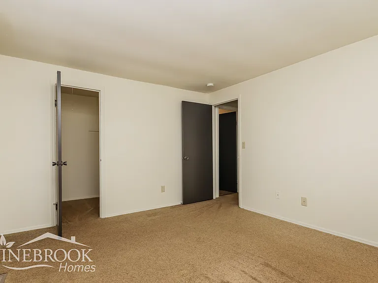 8237 Mount Carmel St — Photo 9