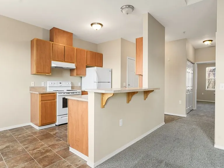 Baxter Ridge Apartments — Photo 17