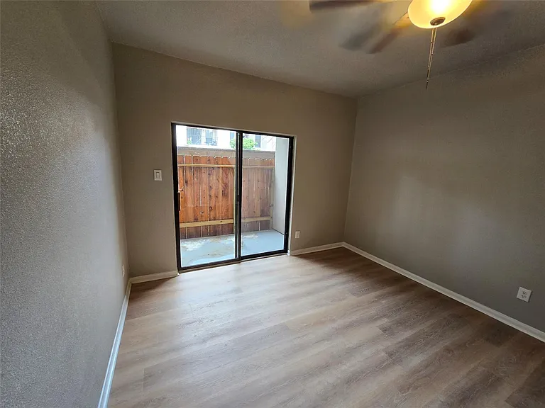 1818 Augusta Dr #15 — Photo 24