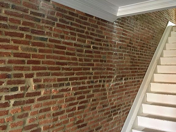 4th image of 116 N Montford Ave