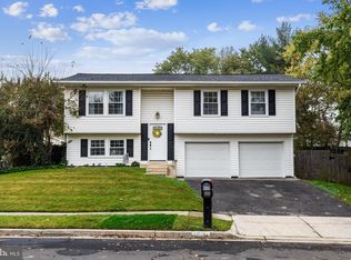 1918 Huguenot Pl, Severn, MD 21144