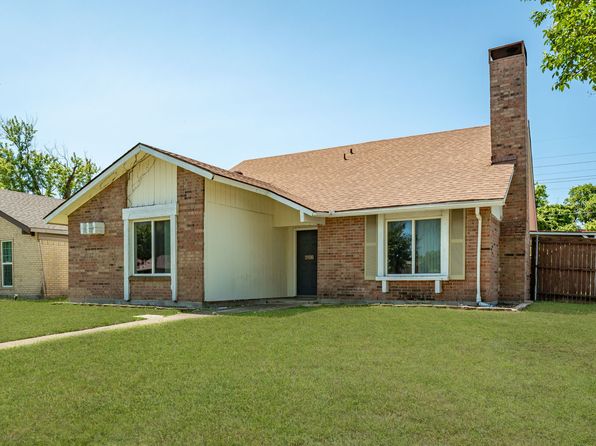 2930 Lancer Ln