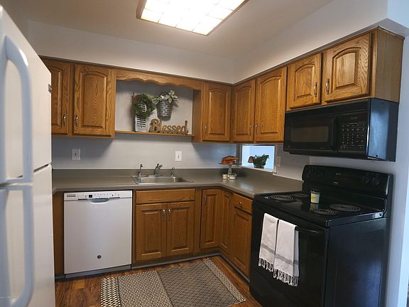 4th image of 922 Timbercreek Dr APT 25