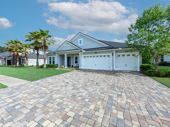 2nd image of 228 CONQUISTADOR Road