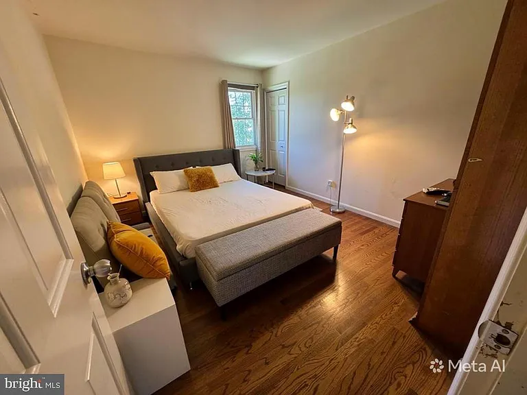 317 W Seminary Ave — Photo 18