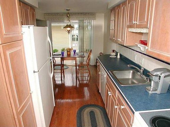 New floors, glazed cabine