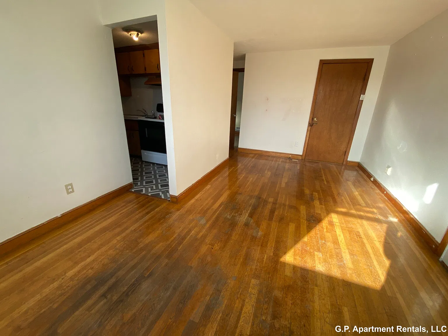 1 bed, 675 sqft, $1,700 — Photo 3