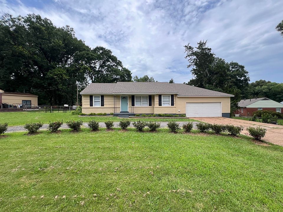 1st image of 500 Sullivan Dr
