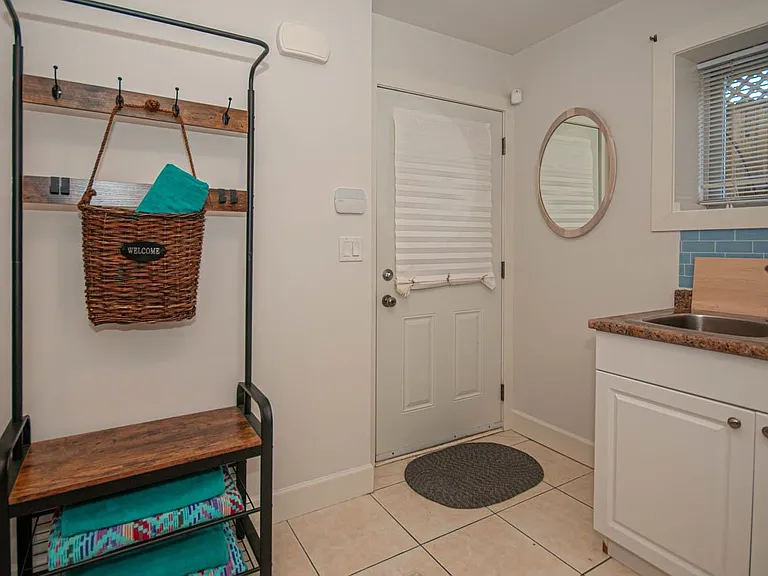 1534 Bewicke Ave — Photo 7