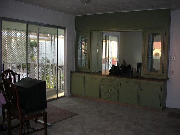 5th image of 275 Burnett Ave Spc 163