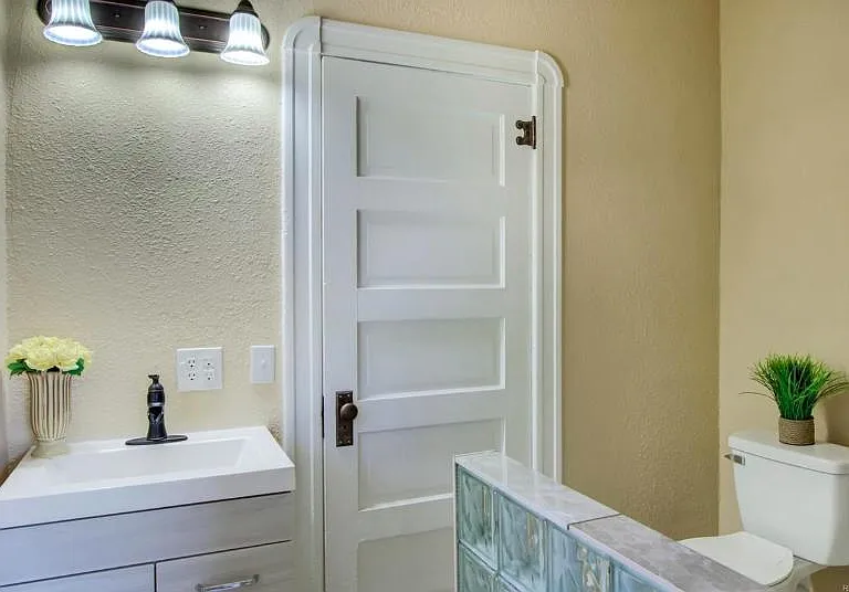 1107 N Wahsatch Ave — Photo 21